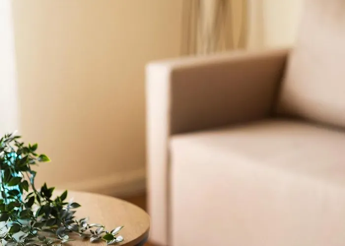 Center 3br Retreat