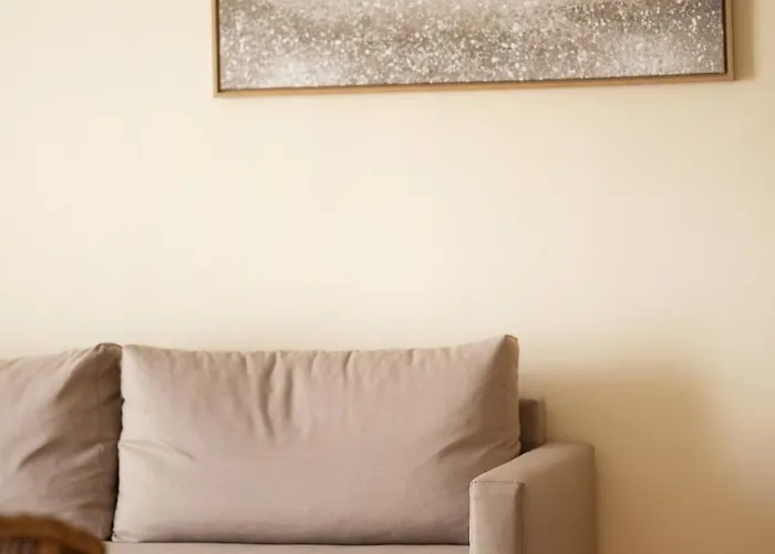 Center 3br Retreat