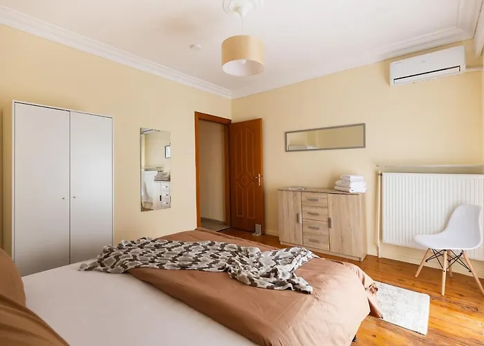 Center 3br Retreat Apartment Thessaloniki